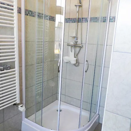 Gluehwuermchen Barnin